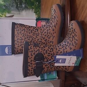 New in box! Joules Girls size 1 Leopard print classic rain boot molly welly